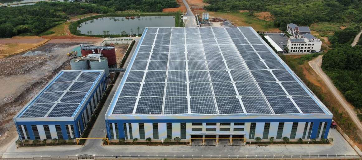 1162-2022年4月，，，，，，，安徽池州汇成物资4MW光伏发电BIPV项目，，，，，，，年发电约400万度，，，，，，，知足约40%用电需求.jpg